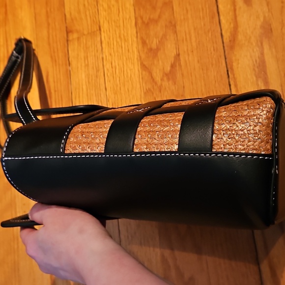 Black Leather & Wicker Handbag, Bucket Bag, Tote, Crossbody Strap, NWOT - Picture 5 of 11
